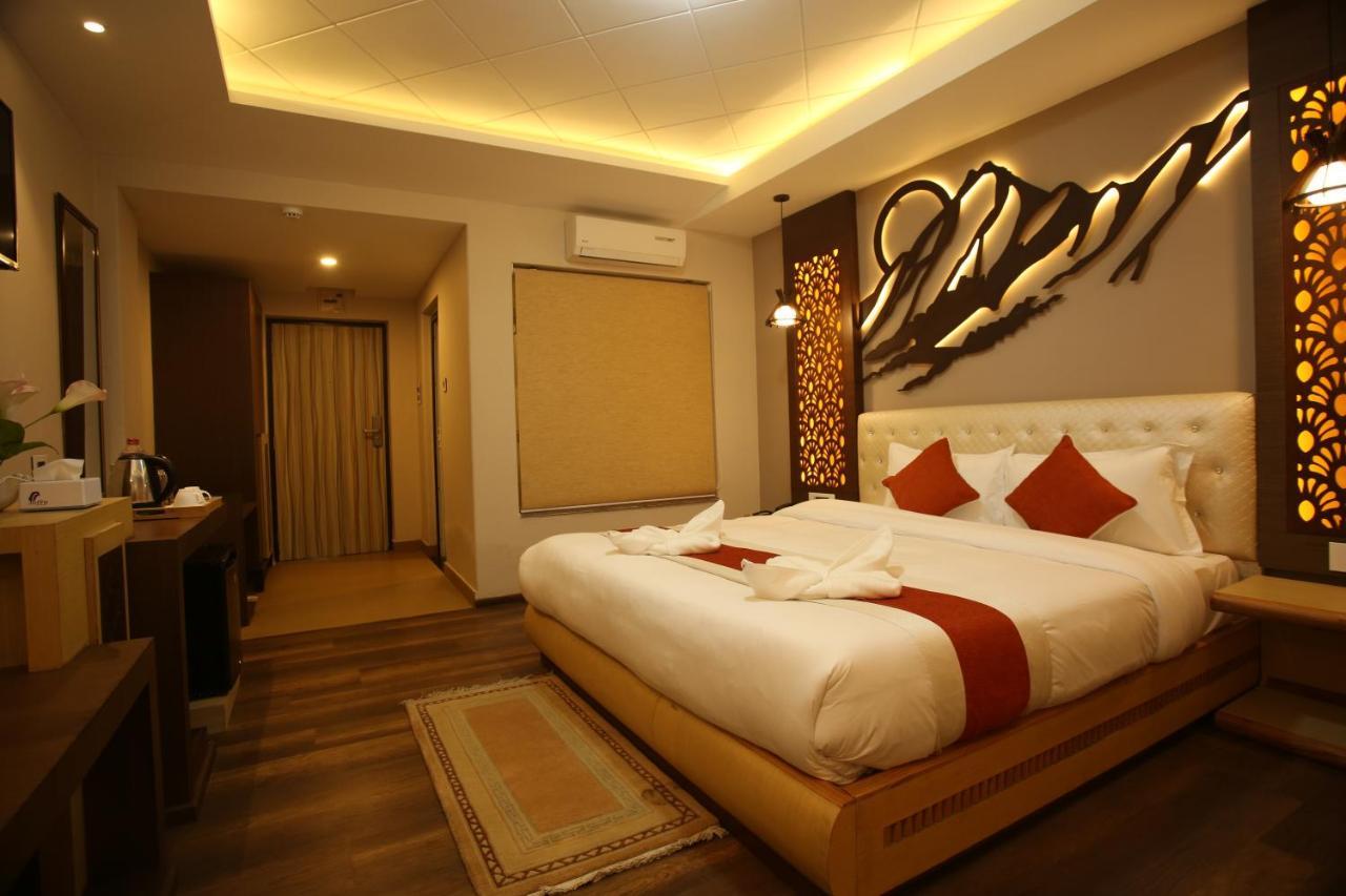 Hotel White Himal بوكْرا المظهر الخارجي الصورة