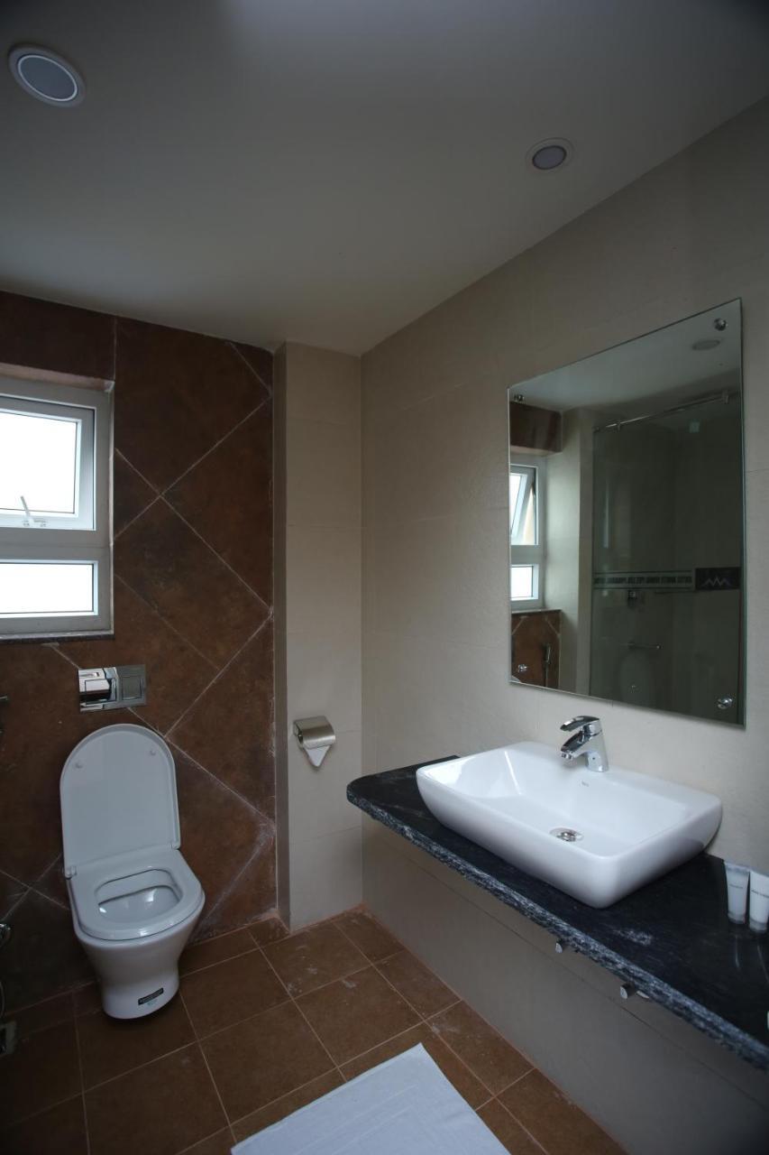 Hotel White Himal بوكْرا المظهر الخارجي الصورة