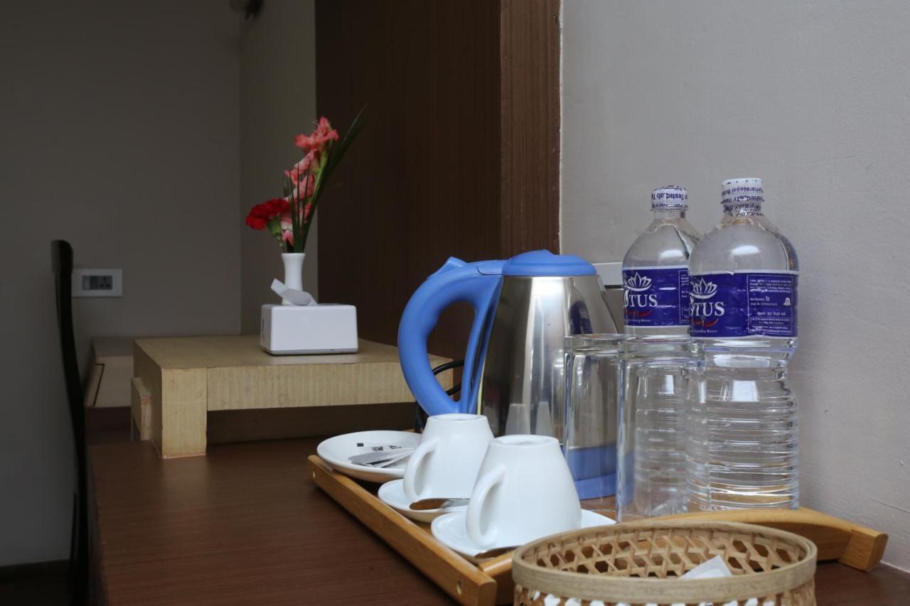 Hotel White Himal بوكْرا المظهر الخارجي الصورة