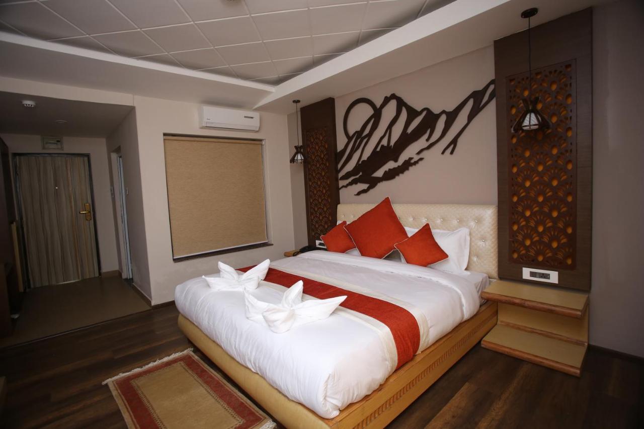 Hotel White Himal بوكْرا المظهر الخارجي الصورة