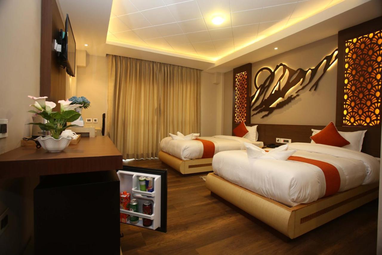 Hotel White Himal بوكْرا المظهر الخارجي الصورة